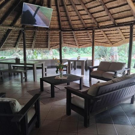 Country Rose Hotel Hluhluwe Ngoại thất bức ảnh